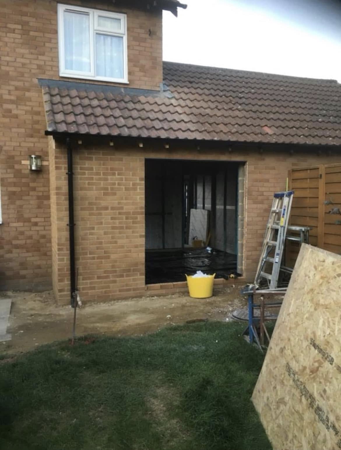 fencing services in newbury landscapers services in berkshire newbury